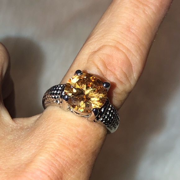 🌟 BUNDLE ONLY Gorgeous Statement ring - Picture 5 of 9